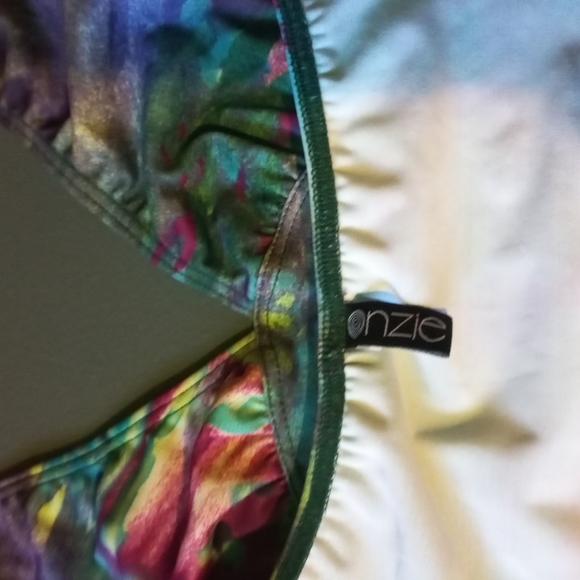 Onzie, Size Small, One-piece Bathing Suit, Like New Condition - Picture 9 of 11